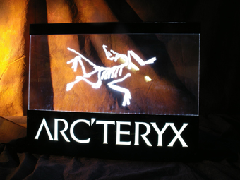 Zeon-Arcteryx_LED