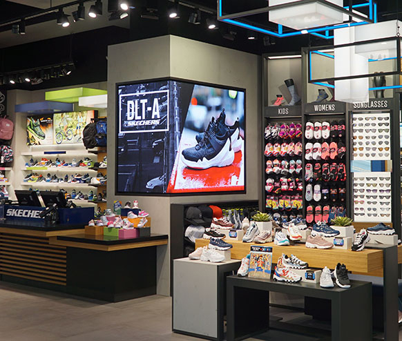 als je kunt Harmonie galerij Skechers Adds Daktronics Display To Flagship Store Location - Sign Builder  Illustrated, The How-To Sign Industry Magazine