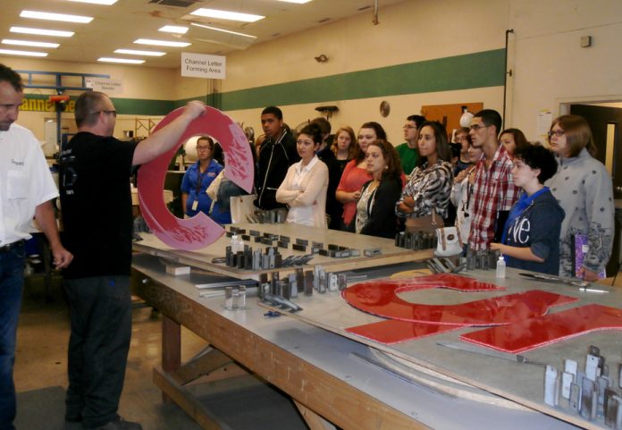 sign manufacturing day.