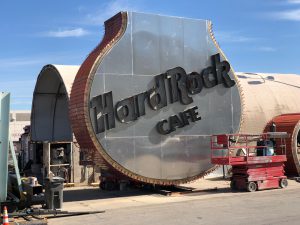 Hard Rock Cafe sign restoration YESCO The Neon Museum