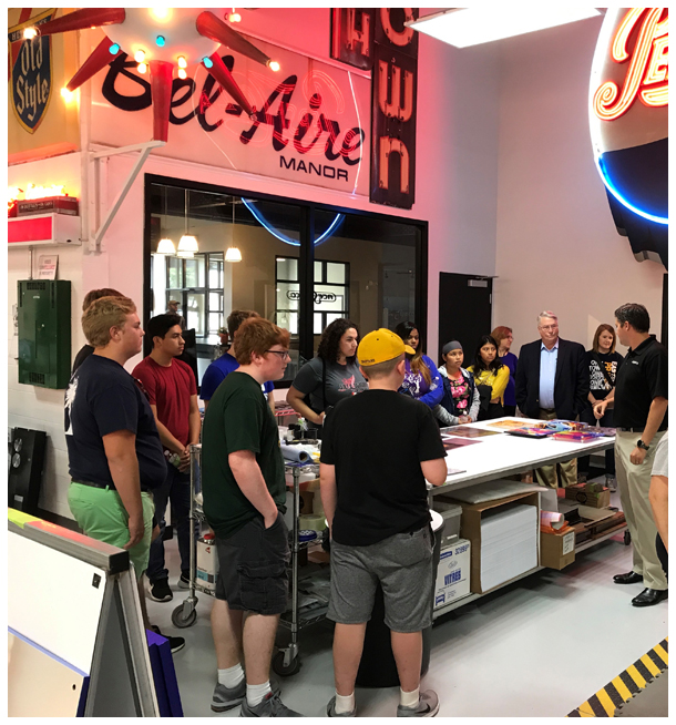 Sign Manufacturing Day